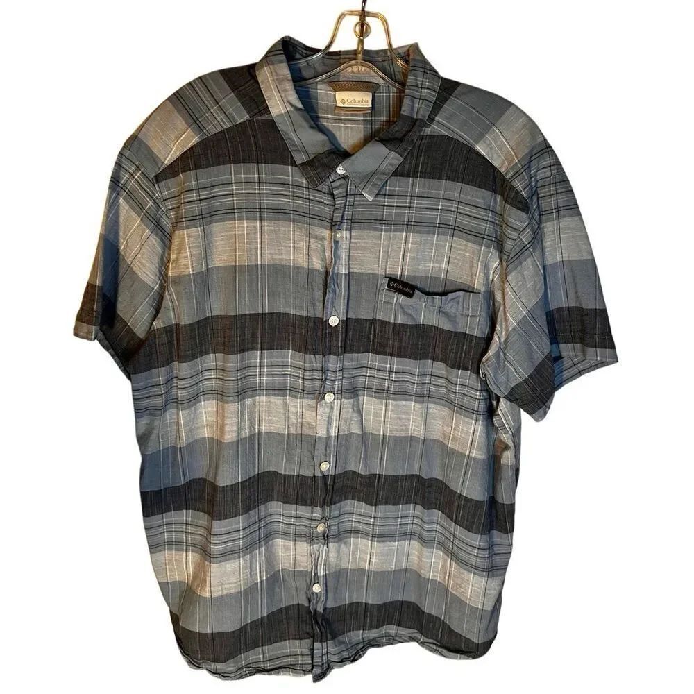 Columbia Short Sleeve Mens Button Shirt Size XL Gray & Blue Plaid Regular Fit
